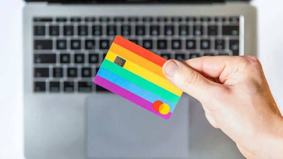 Photo secure online payment tips