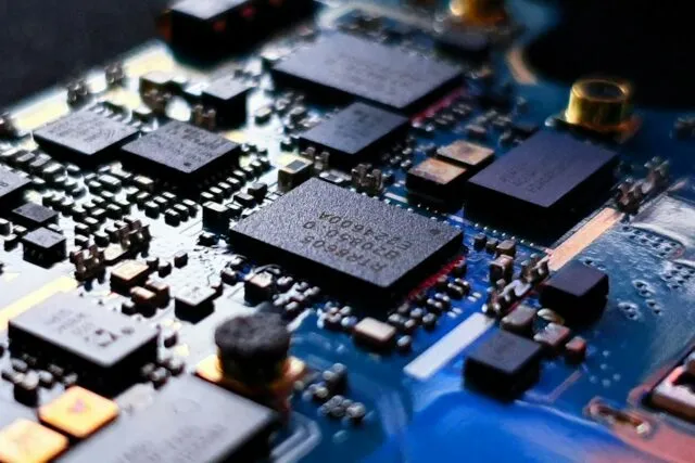 Photo electronics essentials guide
